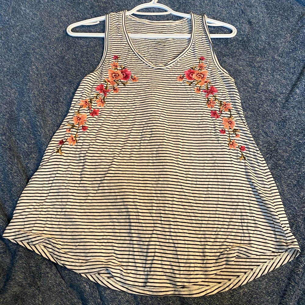 Cute flower top